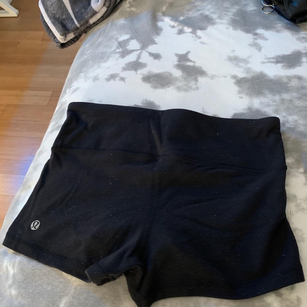 Lululemon black spandex shorts
